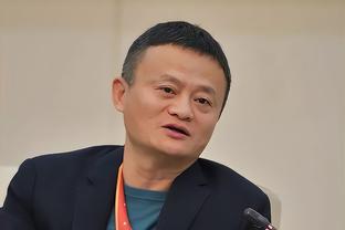 莱万：赫罗纳几个方面表现比我们好，他们配得上取胜